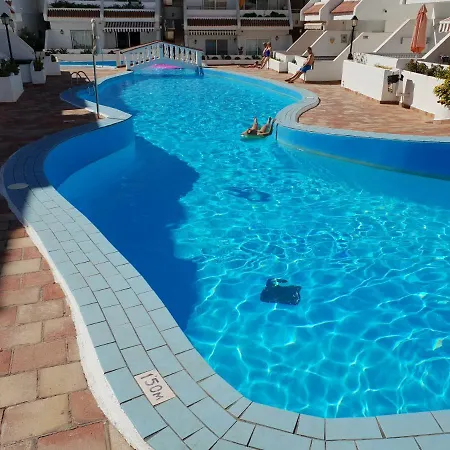 Апартаменты Casa Flores With Heated Pool, Only 490 Meters To The Beach, Balcony, Wifi *